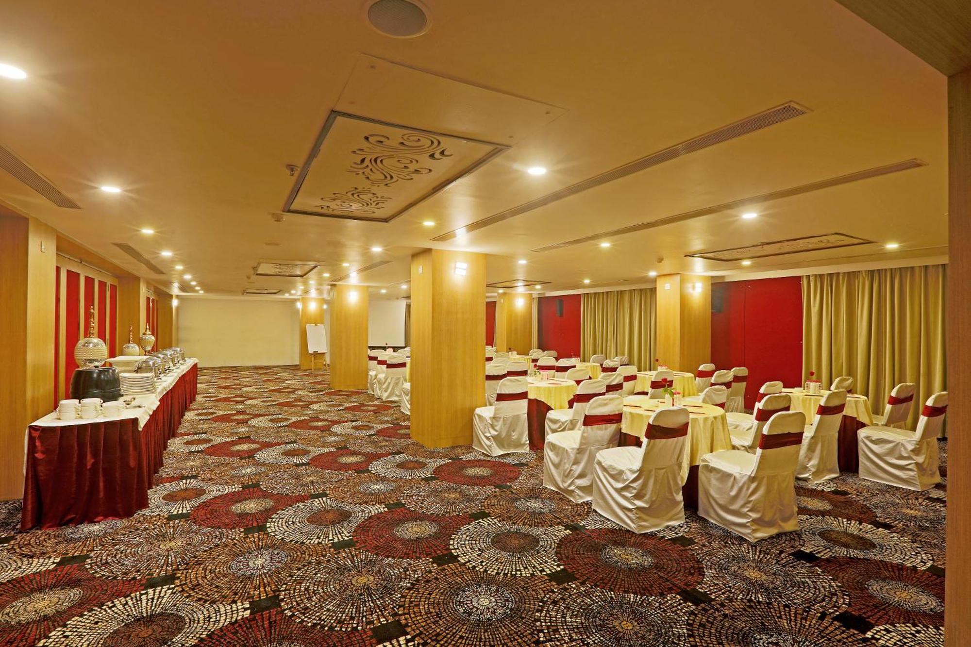 Vesta Grand Central Udaipur Dış mekan fotoğraf