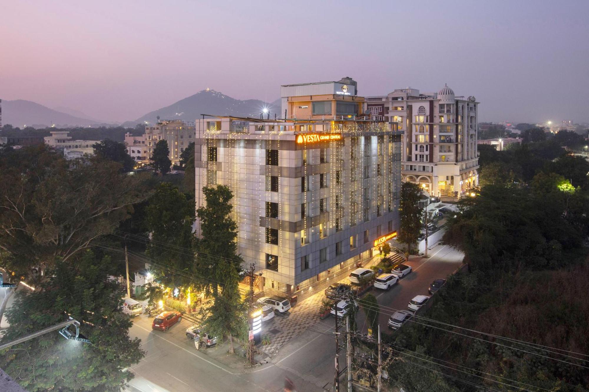 Vesta Grand Central Udaipur Dış mekan fotoğraf