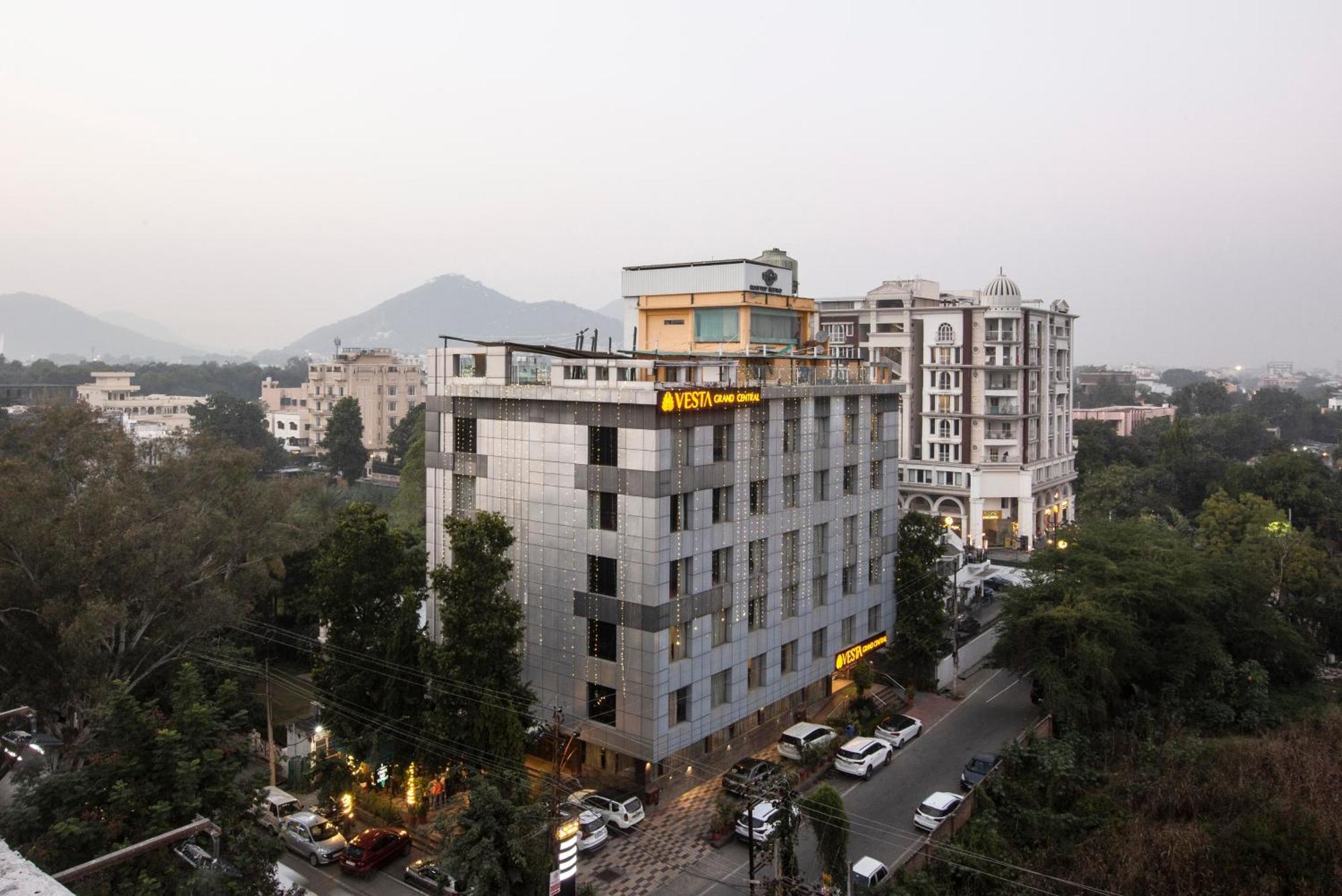 Vesta Grand Central Udaipur Dış mekan fotoğraf